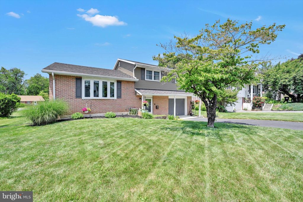 Photo of 731 S State Street, EPHRATA, PA 17522 (MLS # PALA2070936)