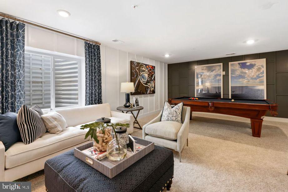 TOLLHOUSE WOODS - Residential