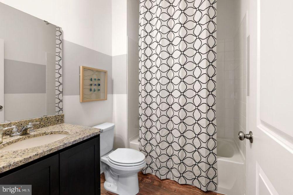 TOLLHOUSE WOODS - Residential