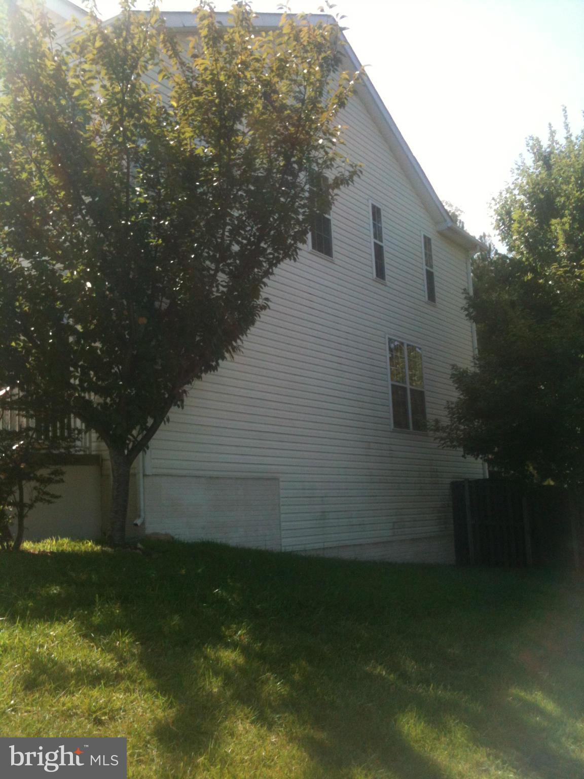 COMPTON VILLAGE - Residential Lease