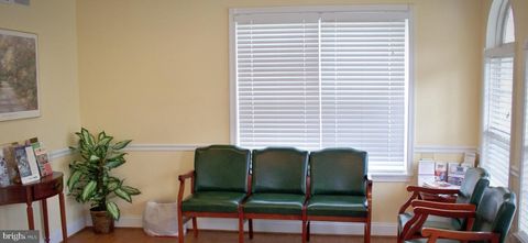 Photo of 208 Crain Highway, GLEN BURNIE, MD 21061 (MLS # MDAA2139442)