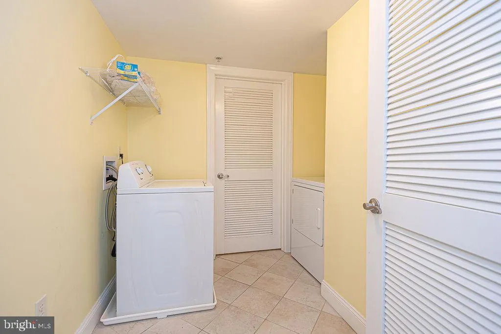 Ocean City, Maryland 21842, United States, 3 Bedrooms Bedrooms, ,2 BathroomsBathrooms,Residential,Pending,213612