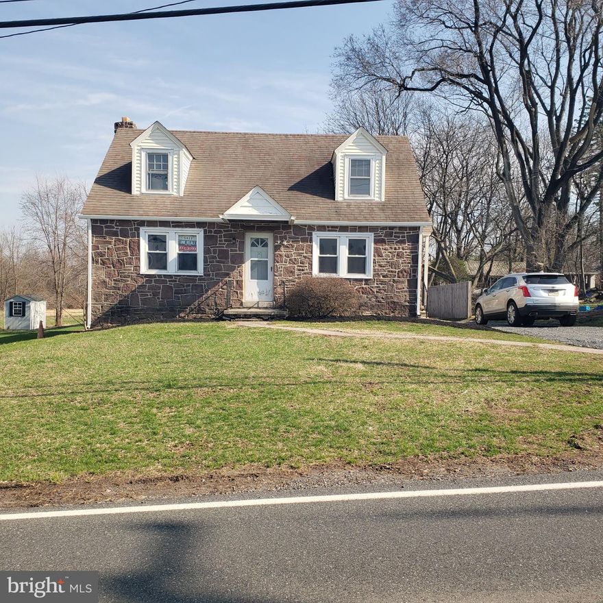 Great Starter home.  Plenty of great qualities to this home, 2nd floor bathroom ready to finish.

*There is a seperate underground oil tank in the side yard*
No seller disclosure.

Selling this home in an as is condition, no repairs will be done by the sellers estate.