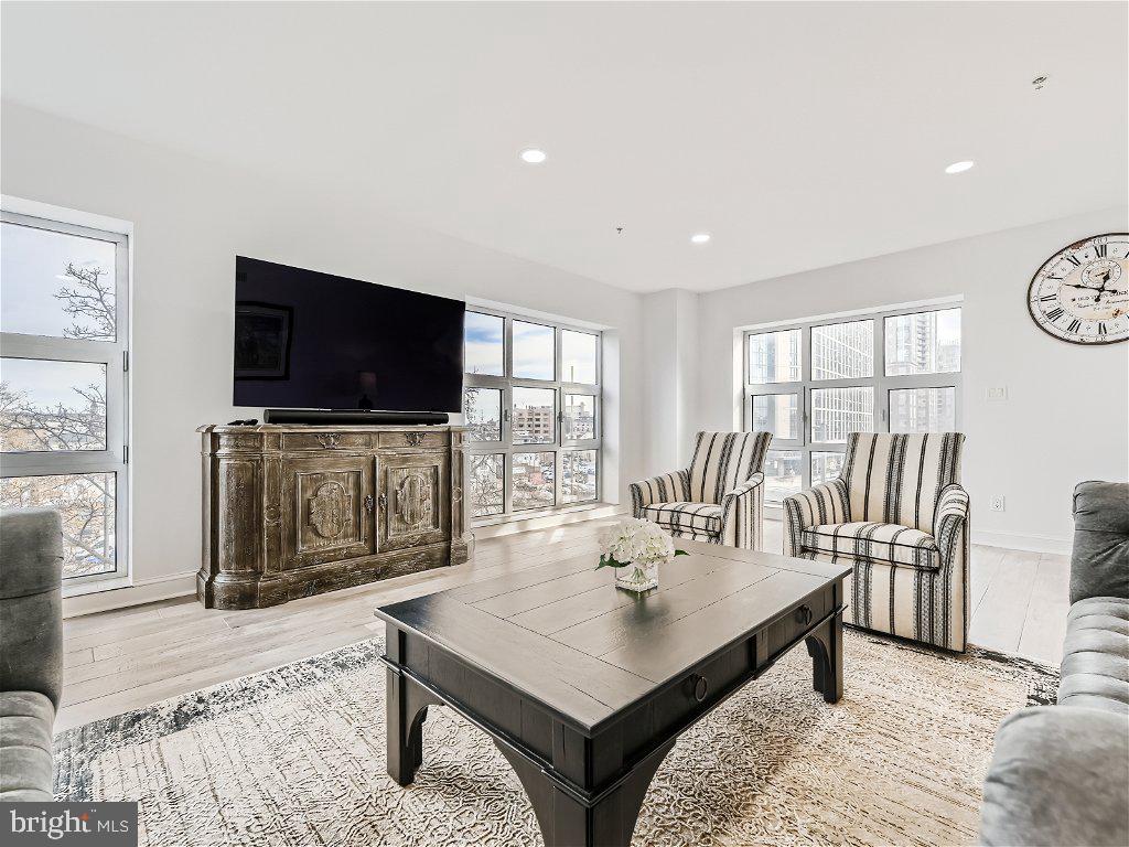 INNER HARBOR - Residential