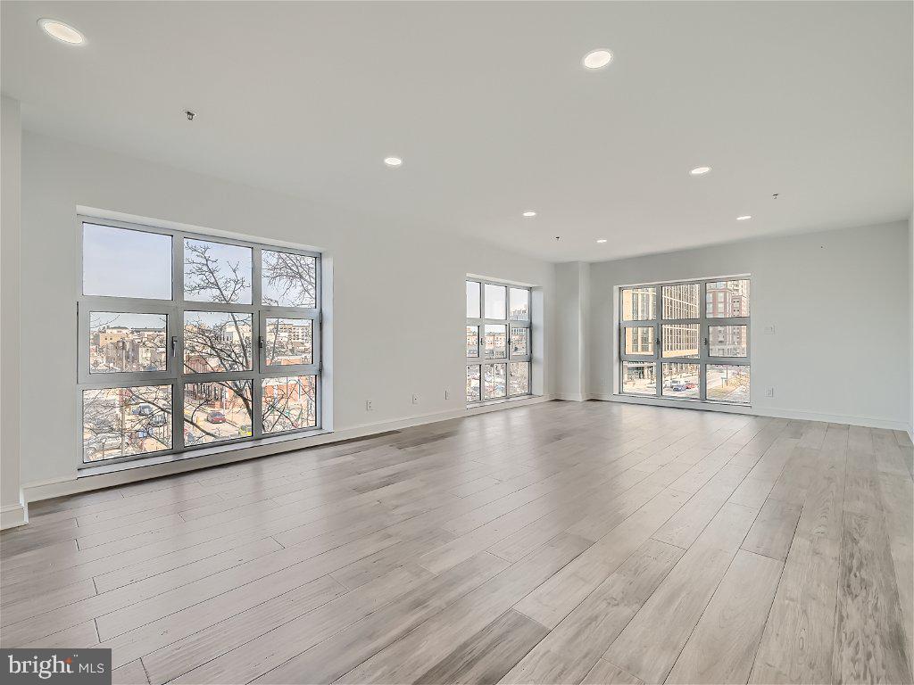 INNER HARBOR - Residential