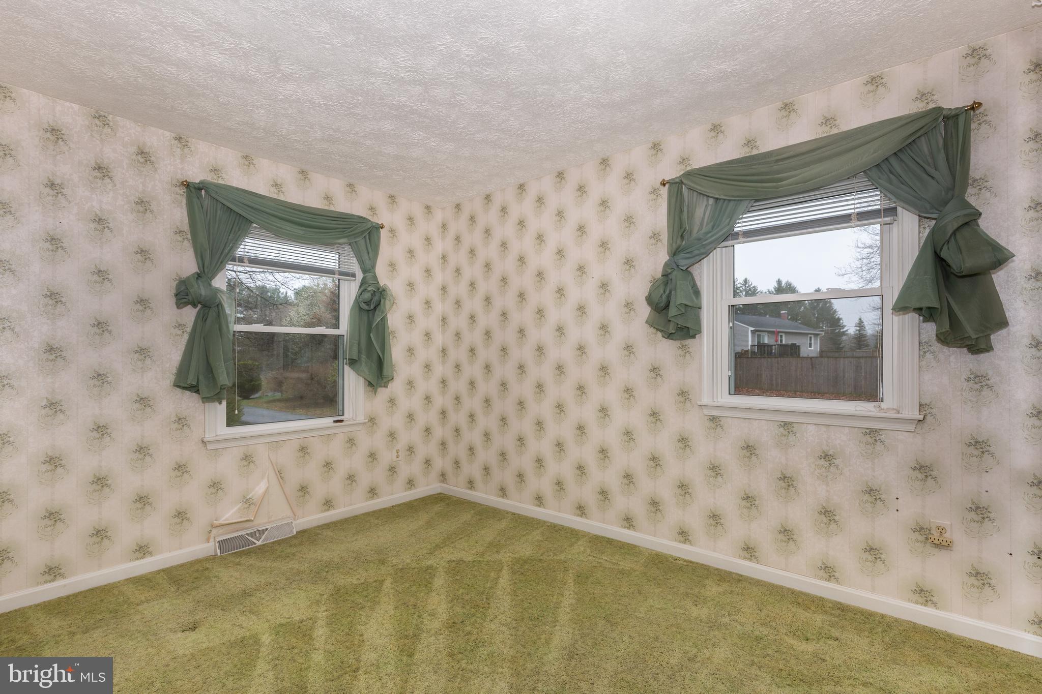 WOODHAVEN - Residential