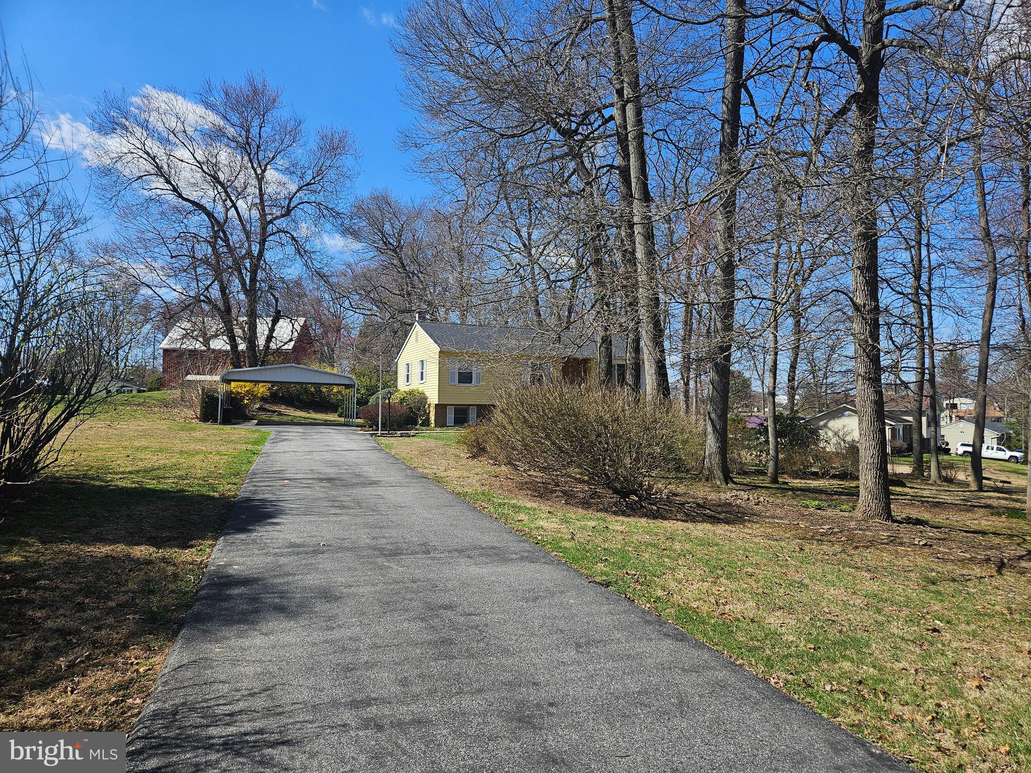 2202 GREEN HAVEN WAY