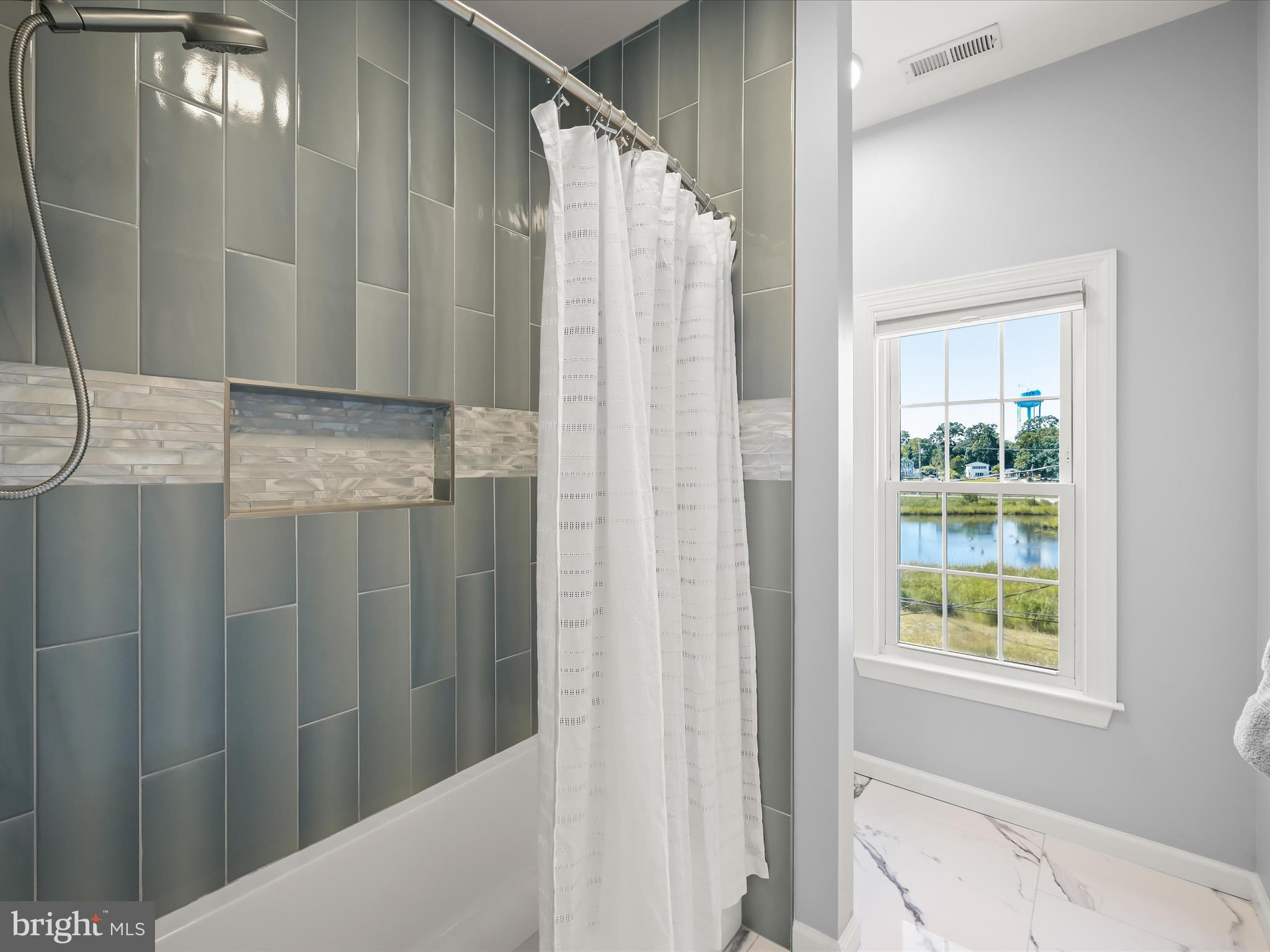 NORTH CHESAPEAKE BEACH - Residential