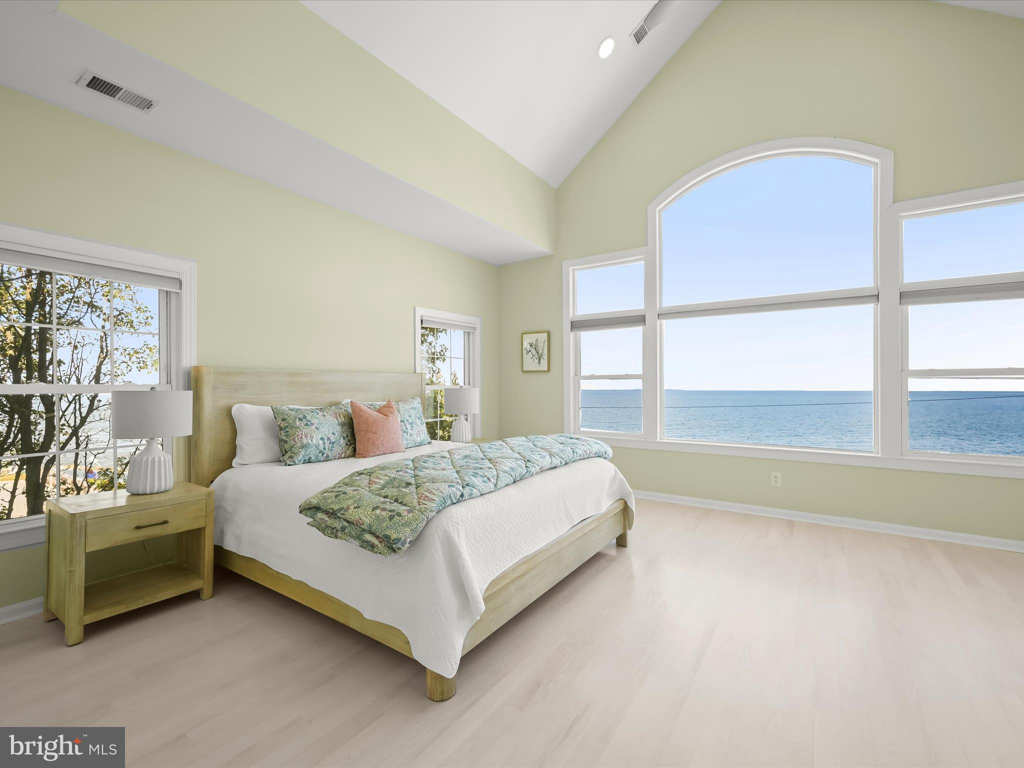 NORTH CHESAPEAKE BEACH - Residential