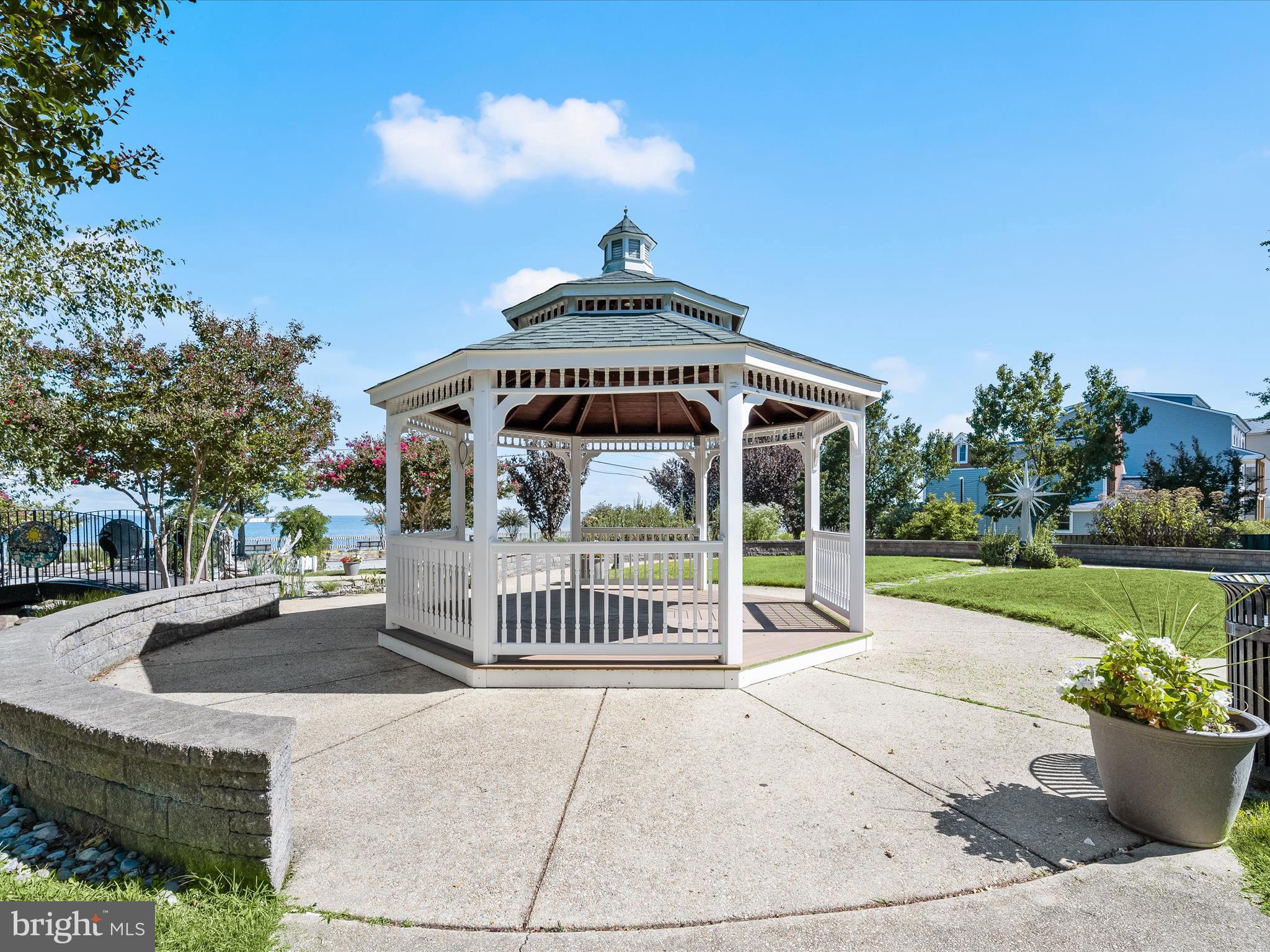 NORTH CHESAPEAKE BEACH - Residential