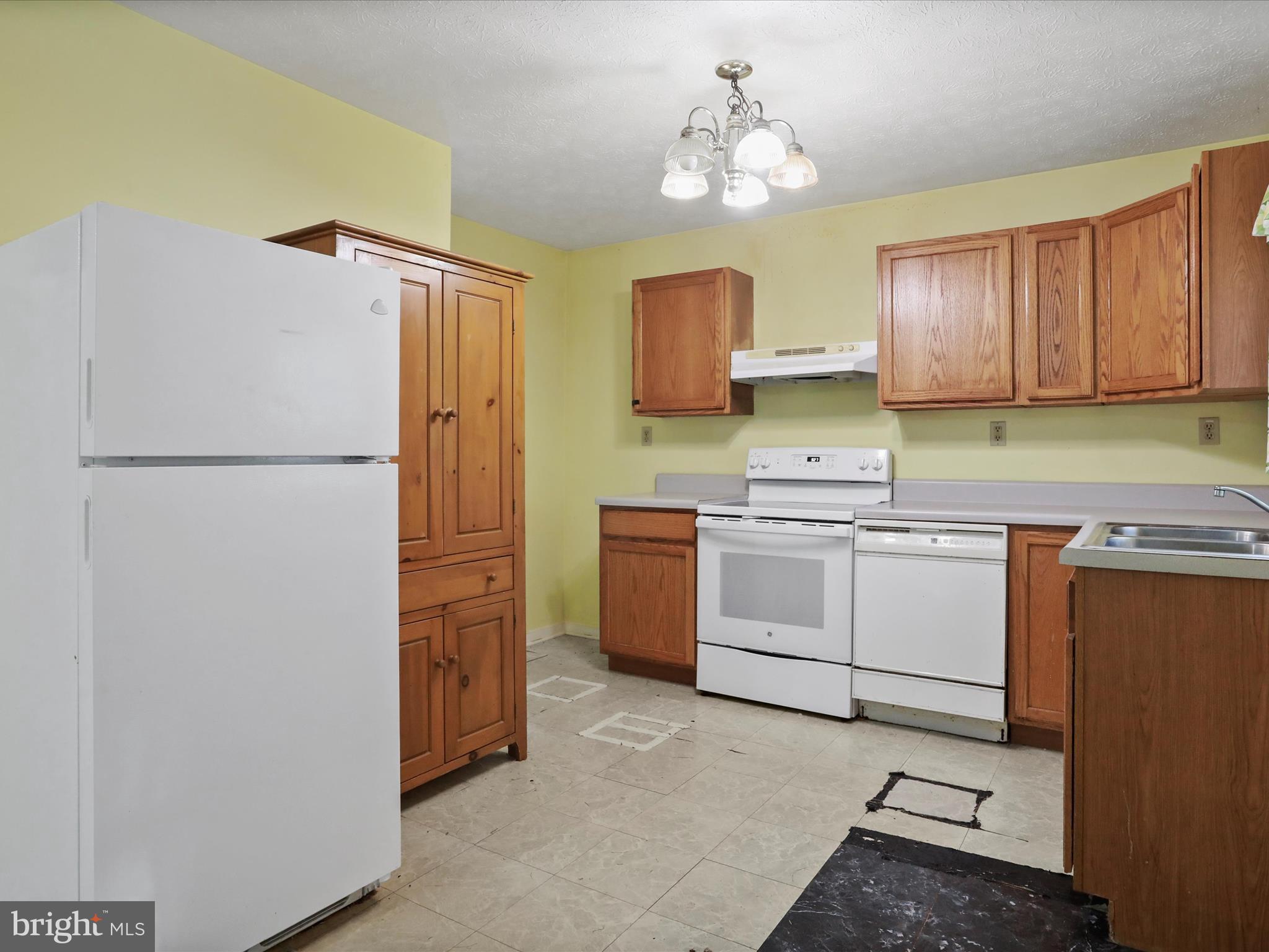 GREEN MEADOWS ESTATES - Residential