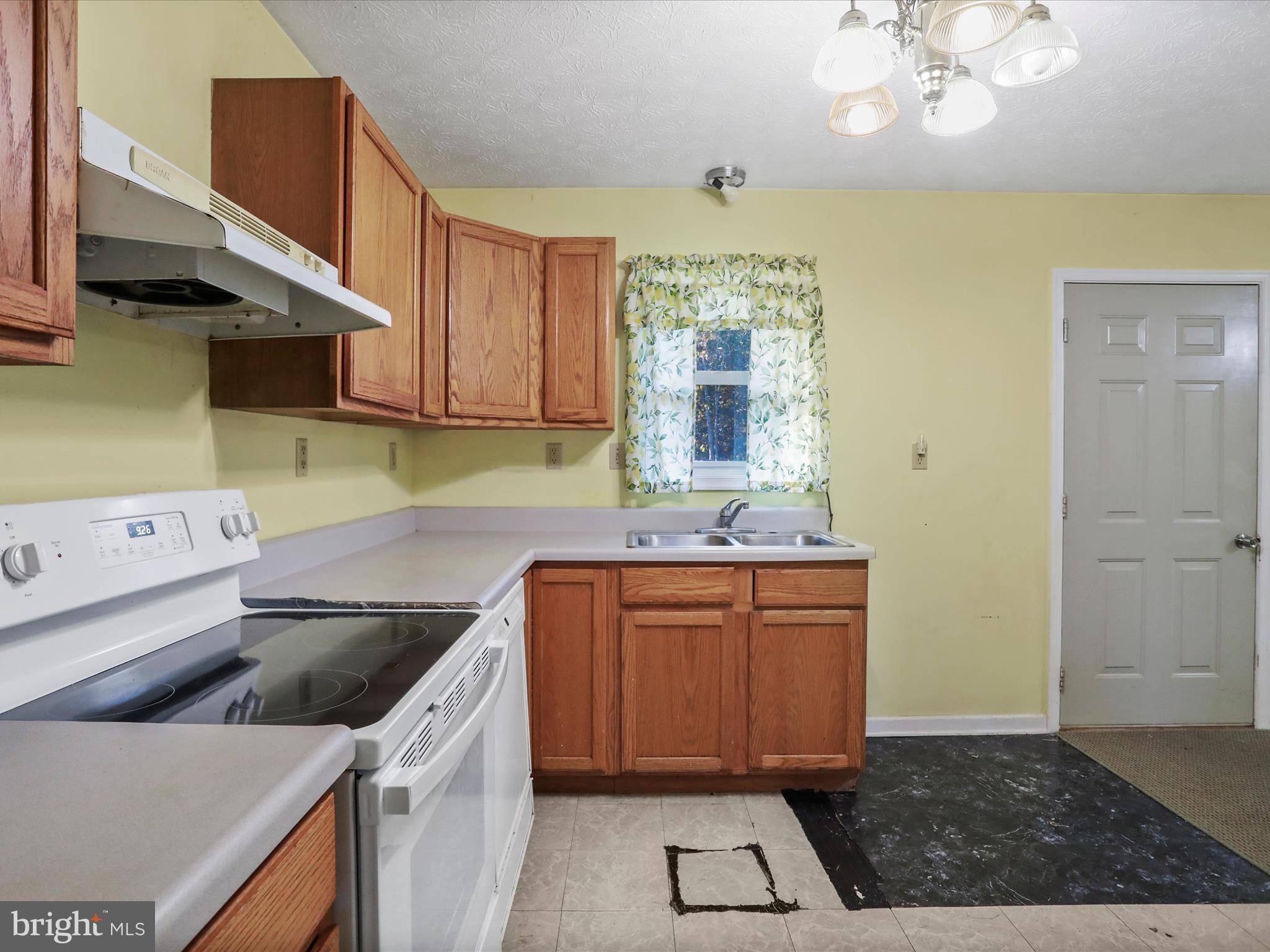 GREEN MEADOWS ESTATES - Residential