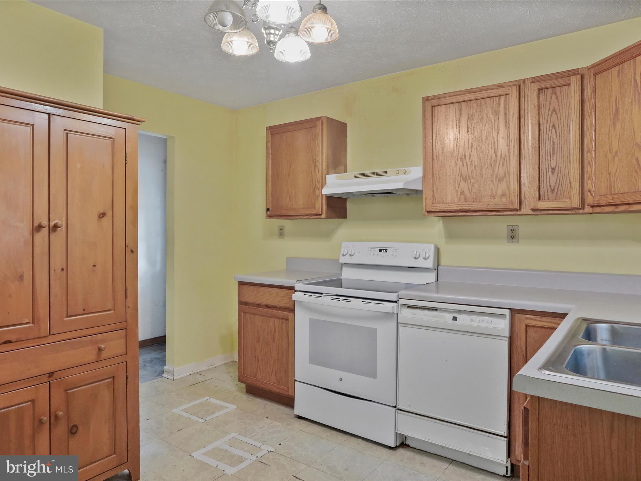 GREEN MEADOWS ESTATES - Residential