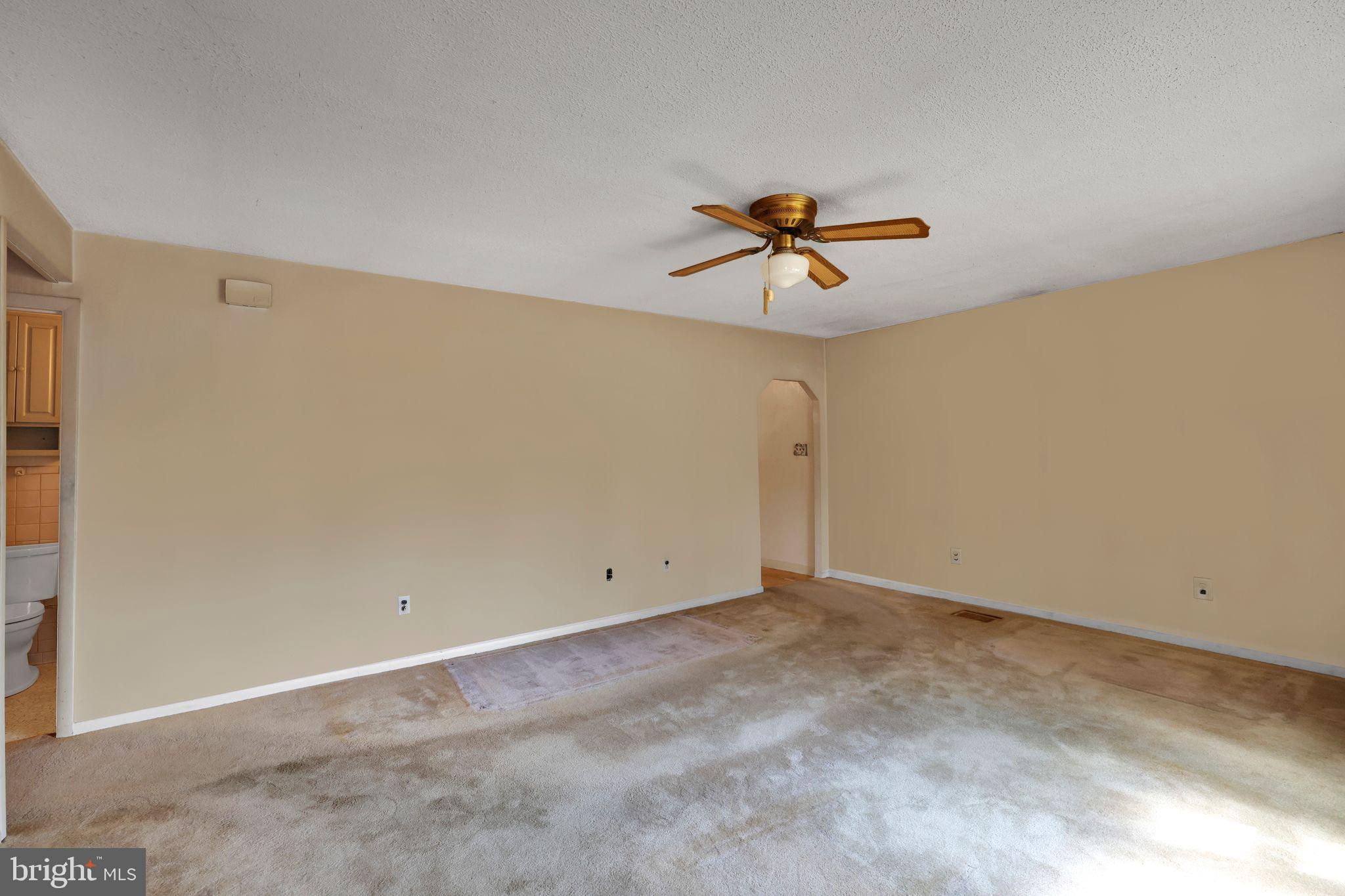 9410 FONTANA DRIVE