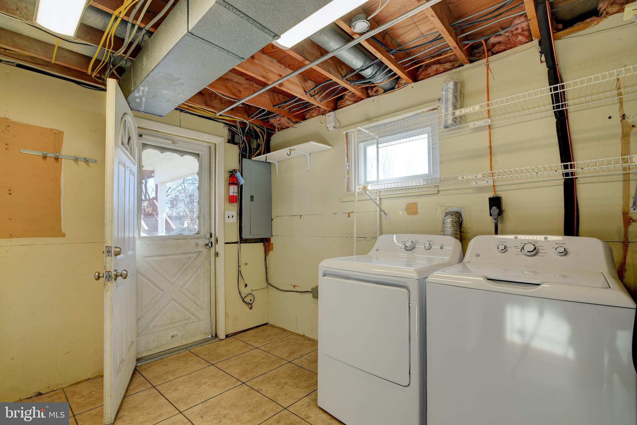 DALE CITY - Residential