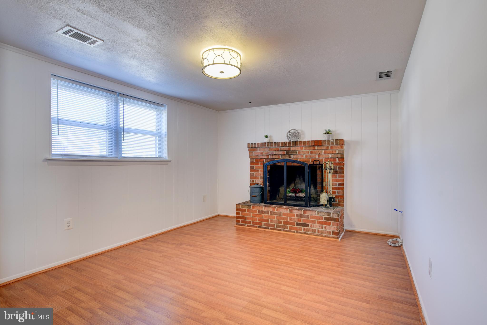 DALE CITY - Residential