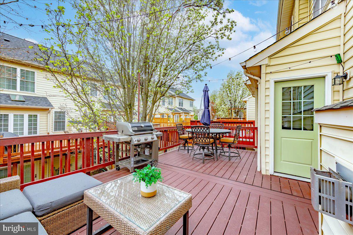 SOUTH RIDING - Residential