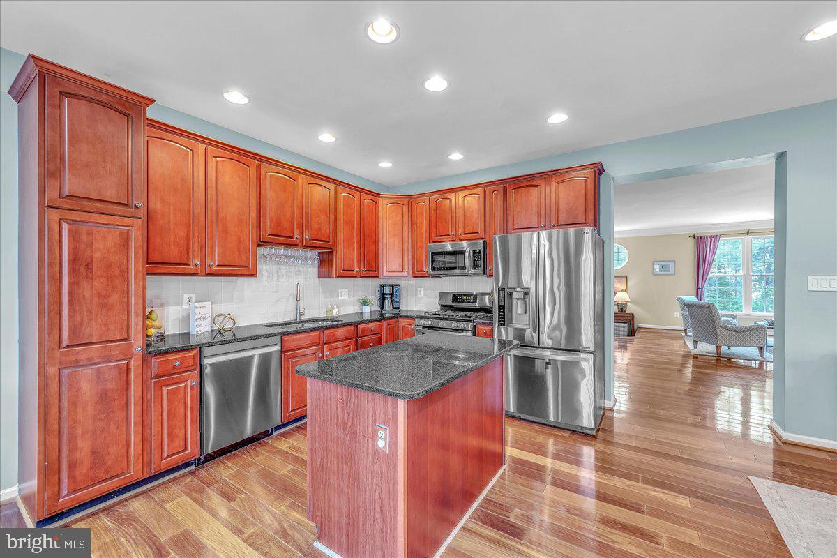 SOUTH RIDING - Residential