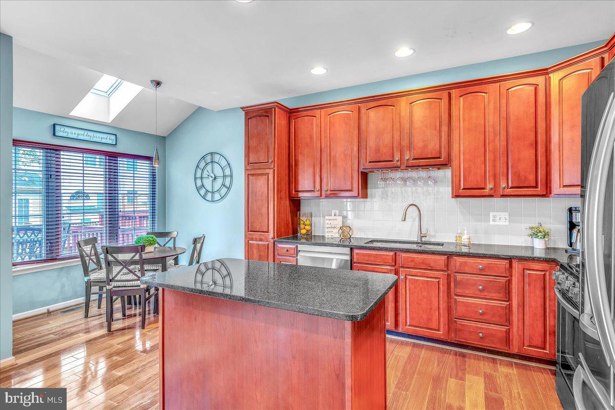 SOUTH RIDING - Residential