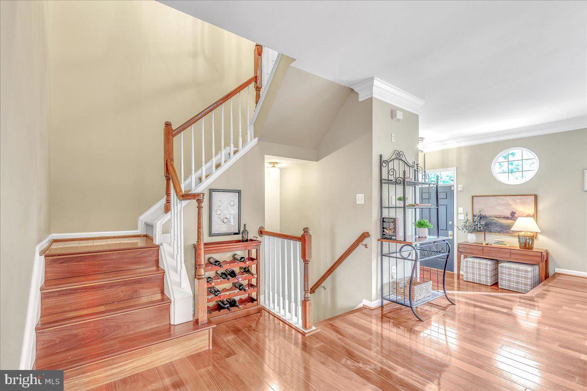 SOUTH RIDING - Residential