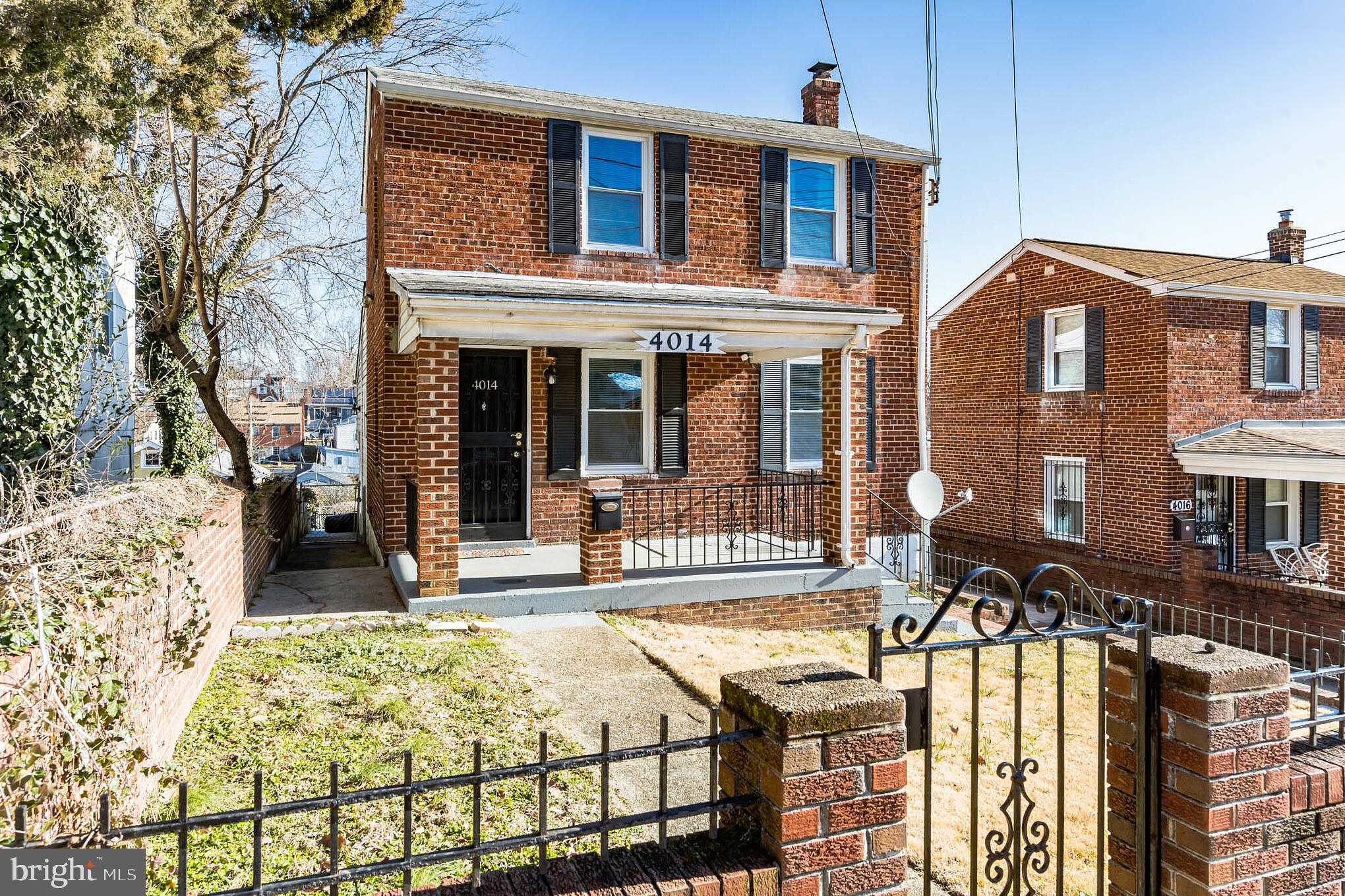 BRADBURY HEIGHTS - Residential Lease