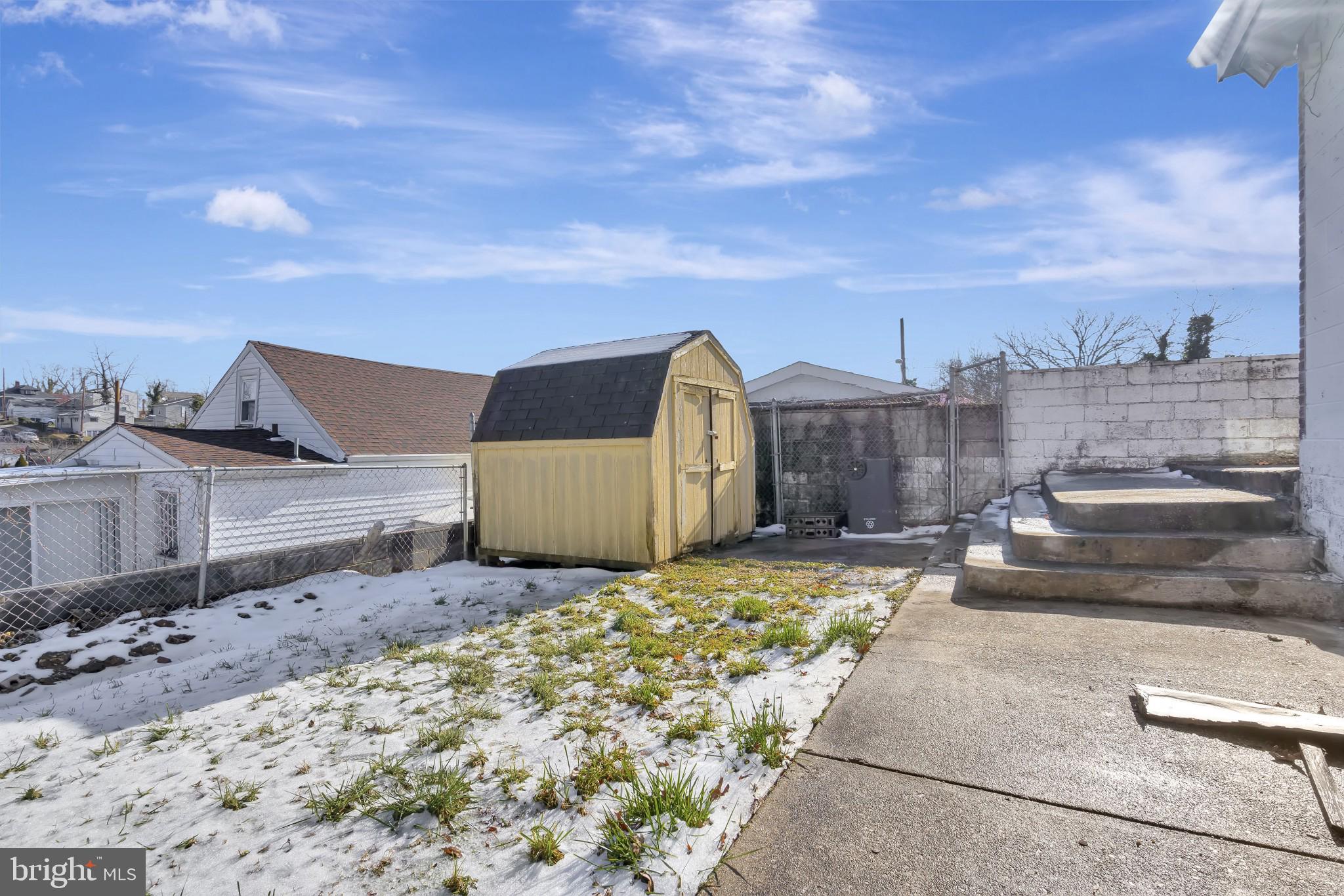 BRADBURY HEIGHTS - Residential Lease