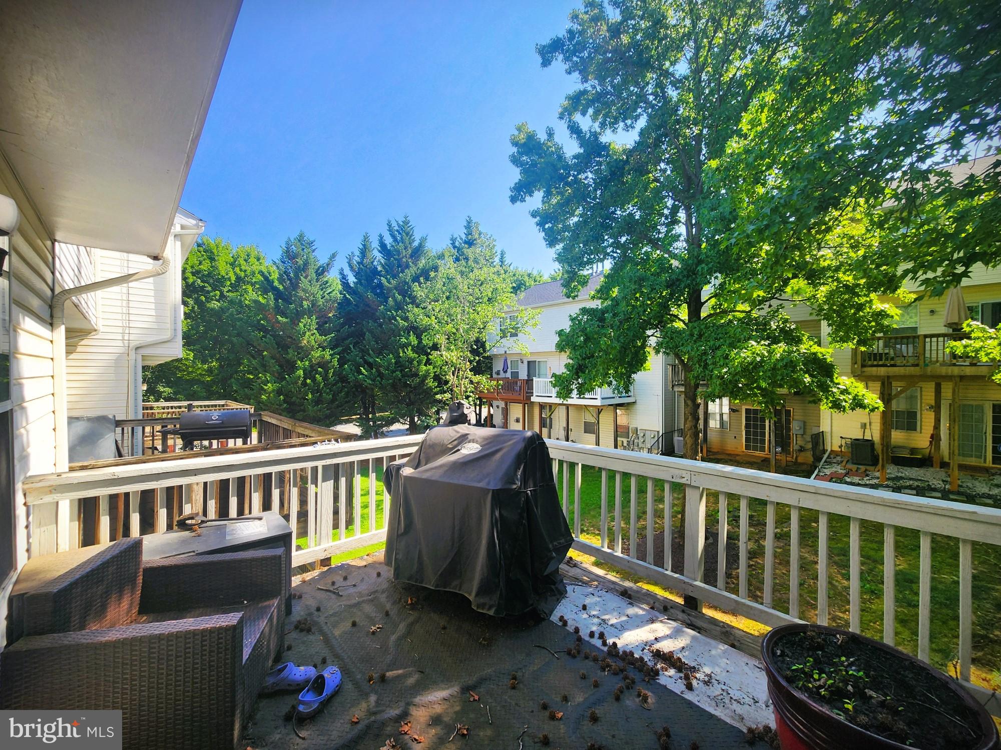 HILL OAKS CONDO - Residential Lease