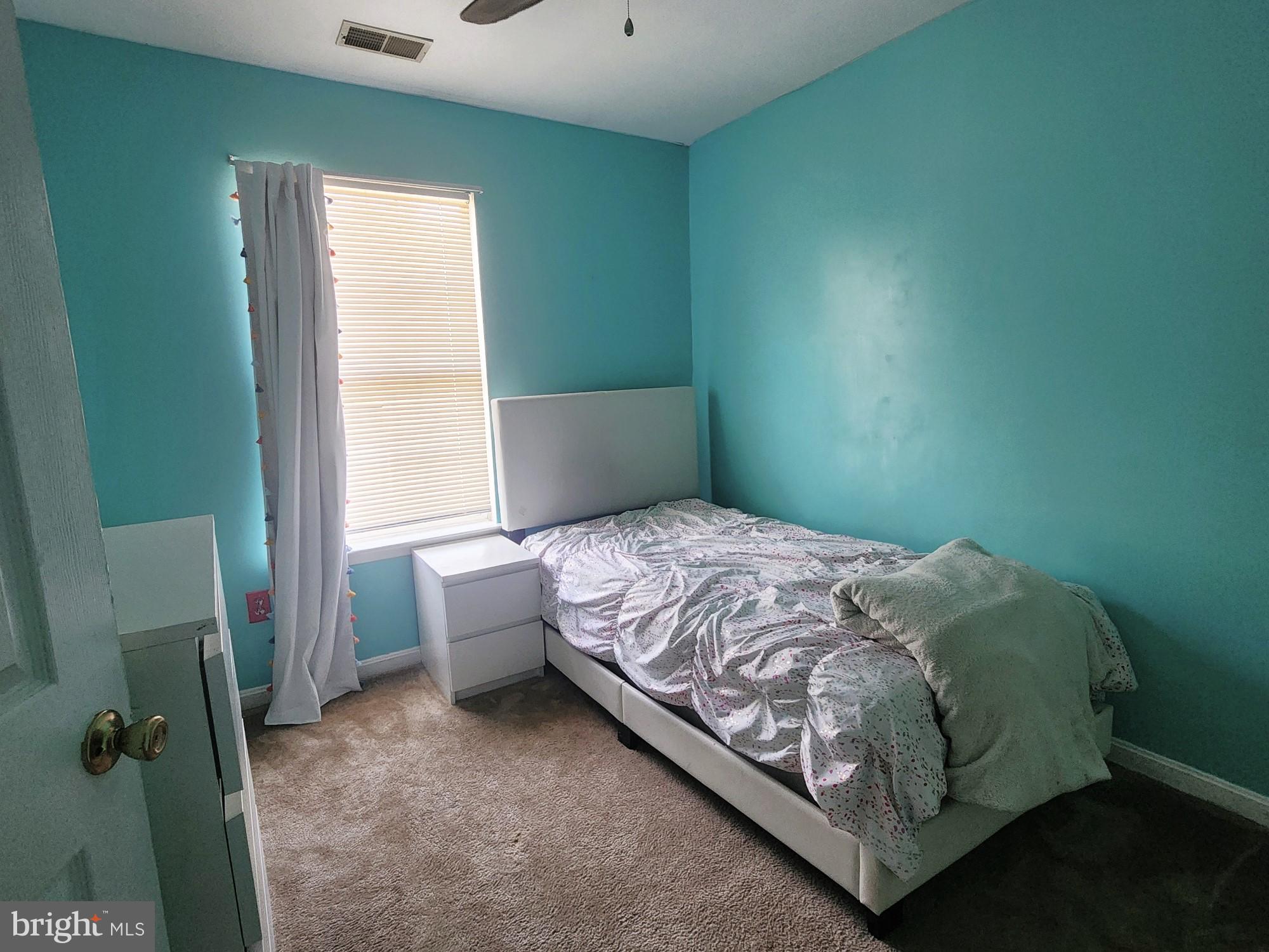 HILL OAKS CONDO - Residential Lease