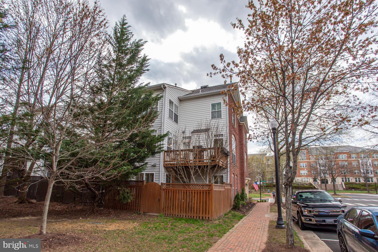 CAMERON STATION - Residential Lease