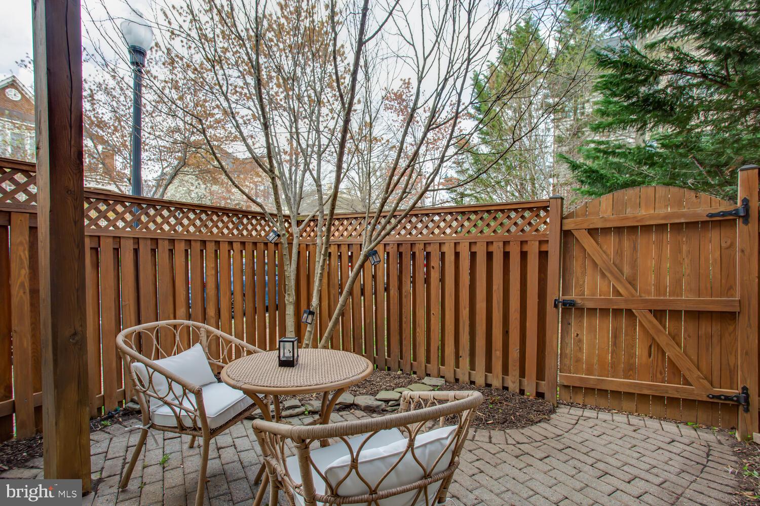 CAMERON STATION - Residential Lease