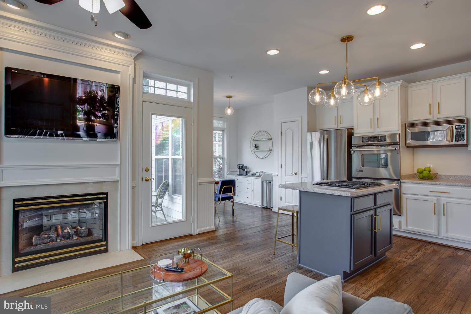 CAMERON STATION - Residential Lease