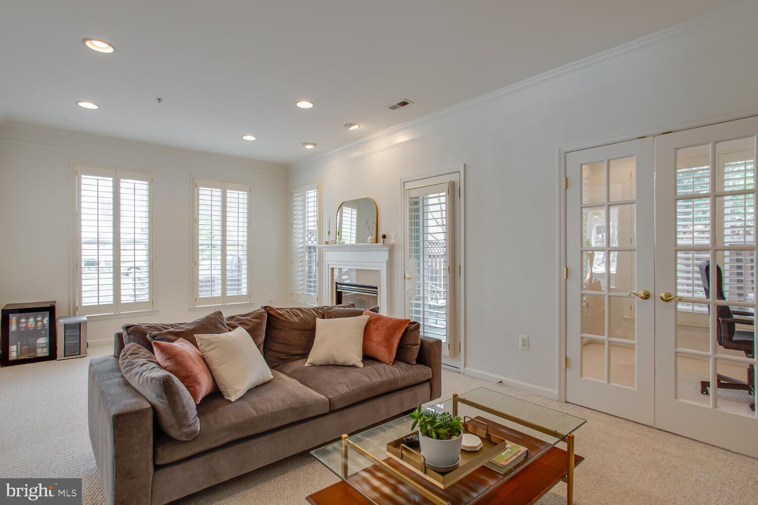 CAMERON STATION - Residential Lease