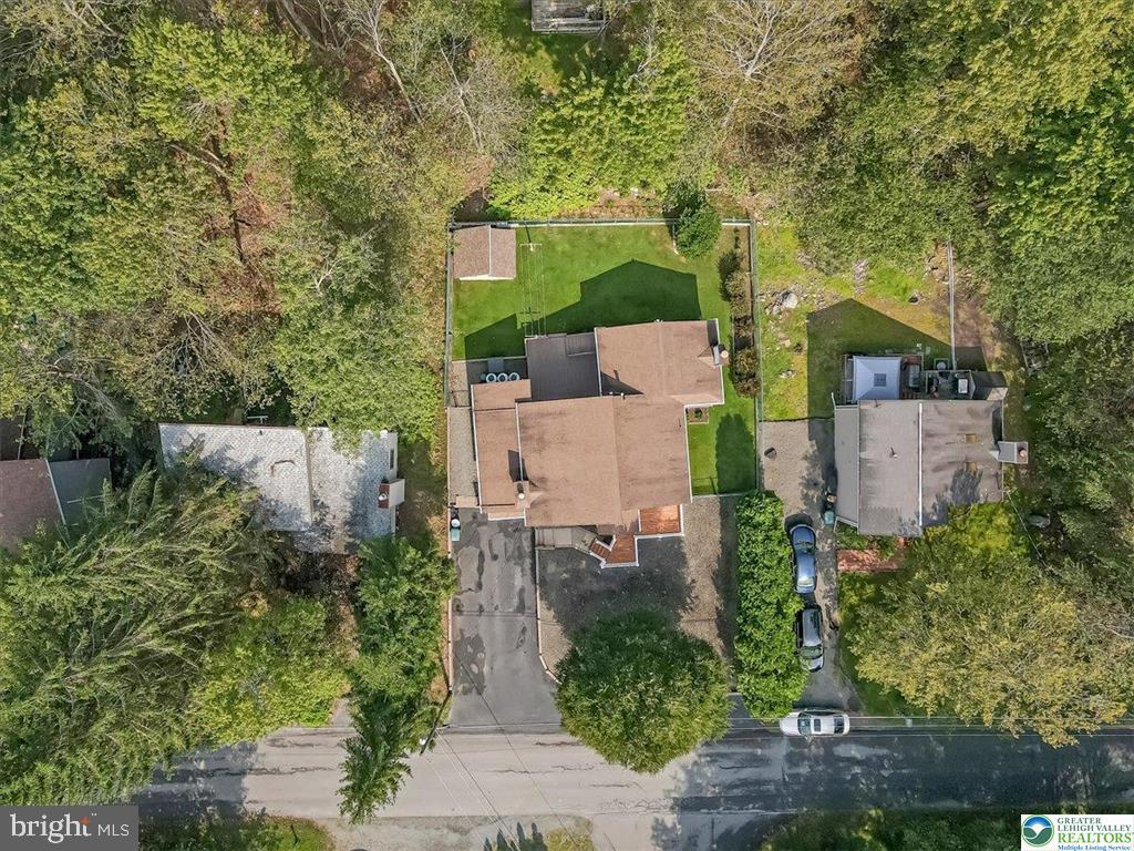 POCONO COUNTRY PLACE - Residential