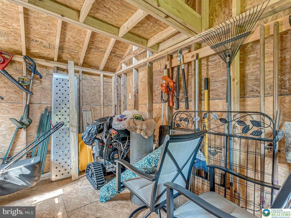 POCONO COUNTRY PLACE - Residential