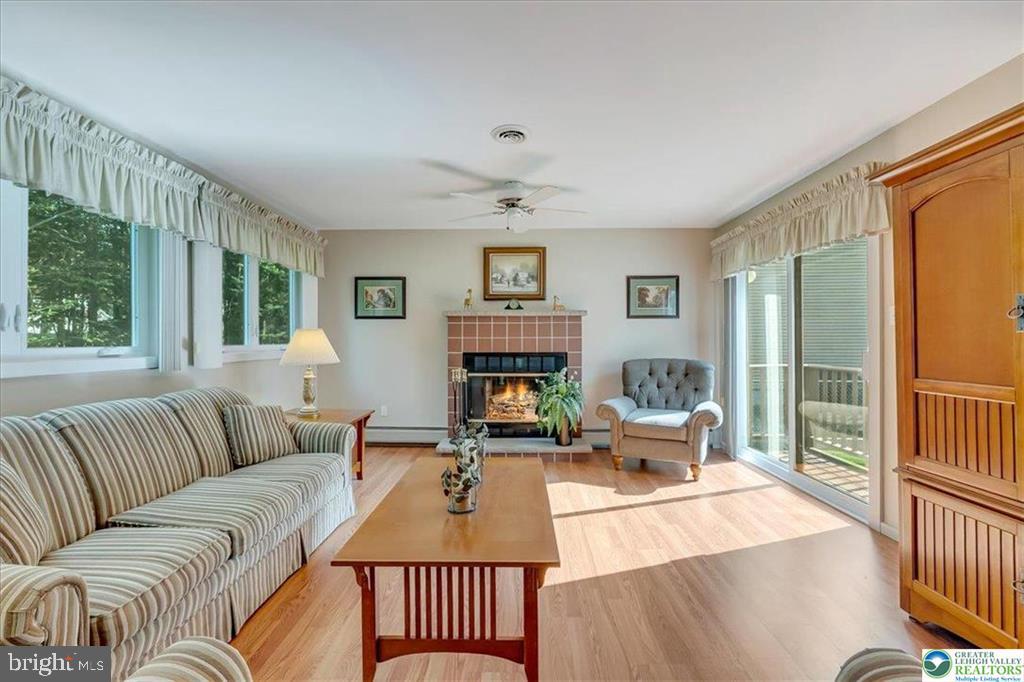 POCONO COUNTRY PLACE - Residential