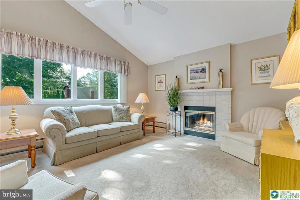 POCONO COUNTRY PLACE - Residential