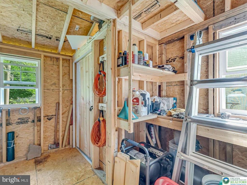 POCONO COUNTRY PLACE - Residential