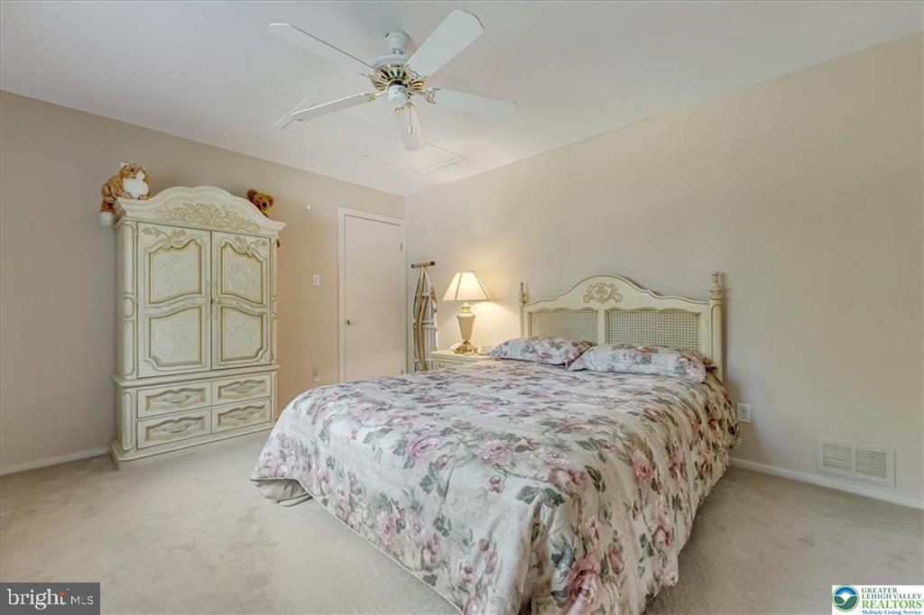 POCONO COUNTRY PLACE - Residential