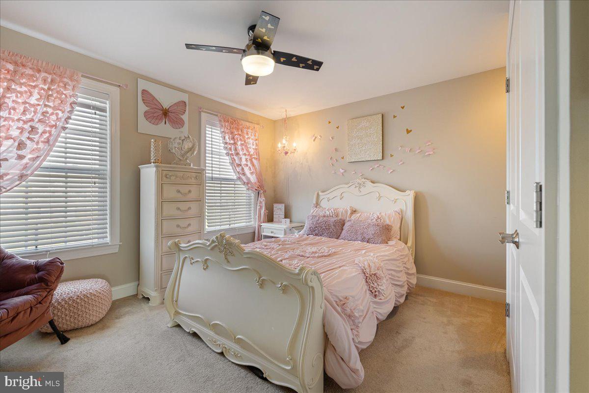 VISTAS AT HIGHLAND - Residential