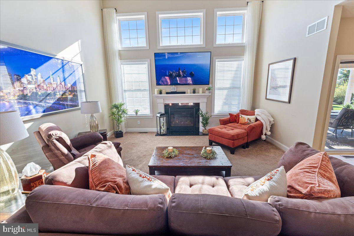 VISTAS AT HIGHLAND - Residential