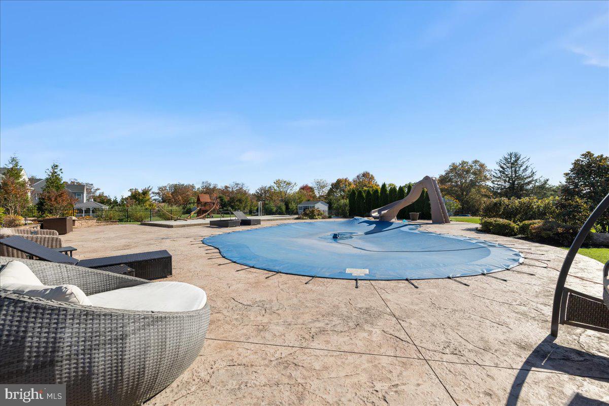 VISTAS AT HIGHLAND - Residential