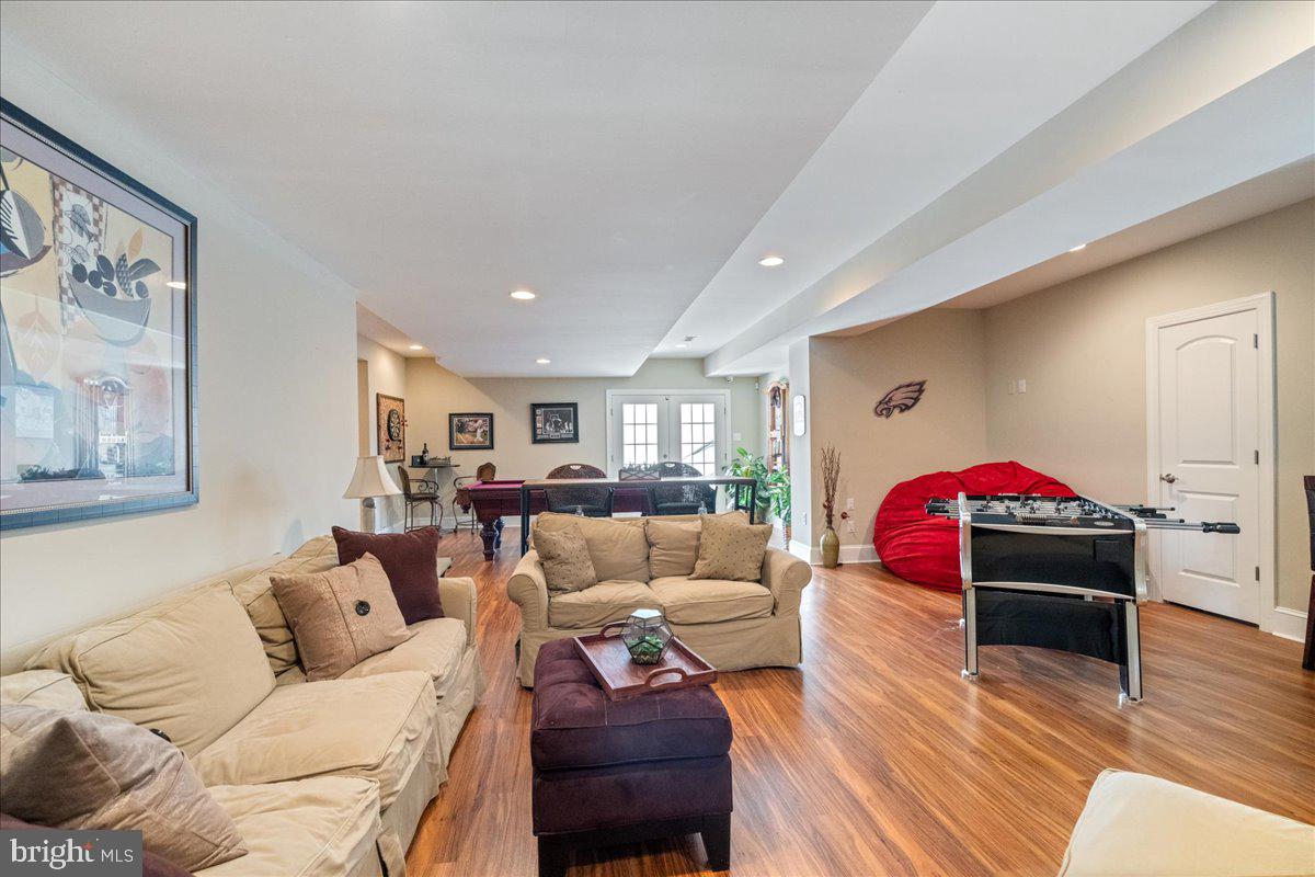 VISTAS AT HIGHLAND - Residential