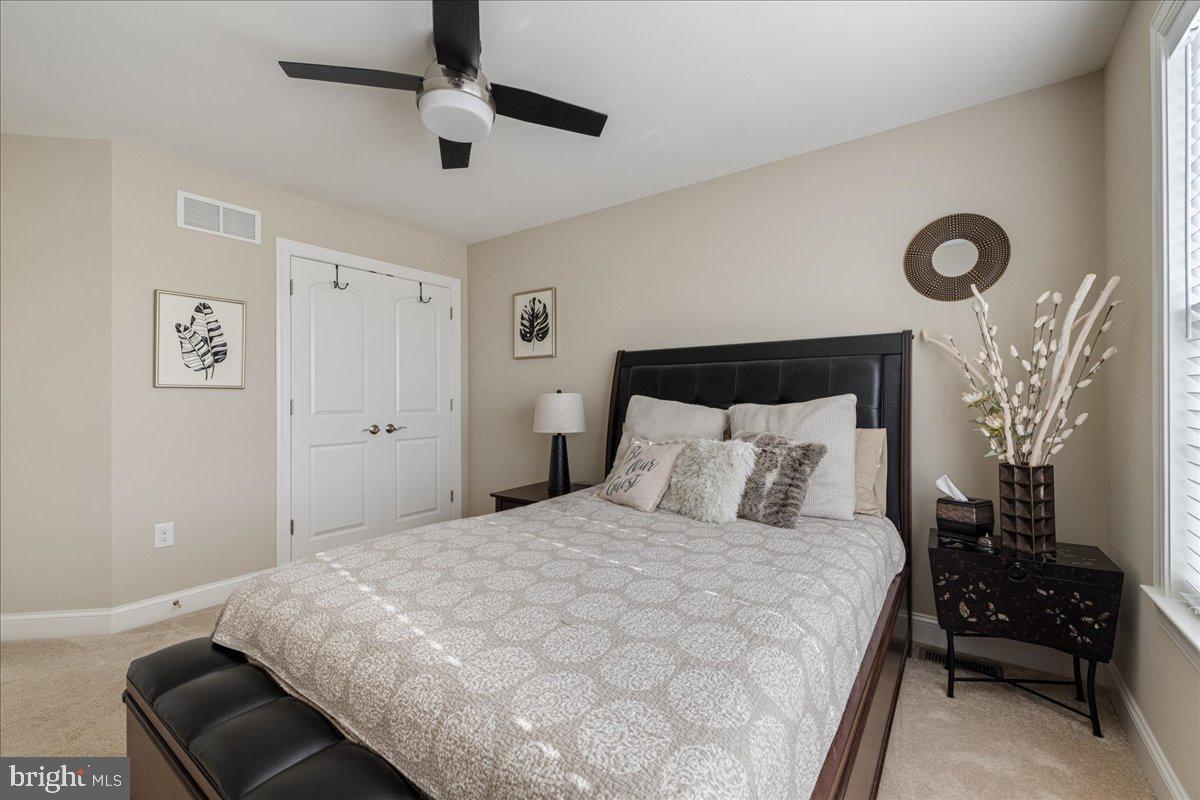 VISTAS AT HIGHLAND - Residential