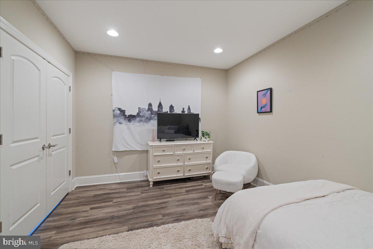 VISTAS AT HIGHLAND - Residential