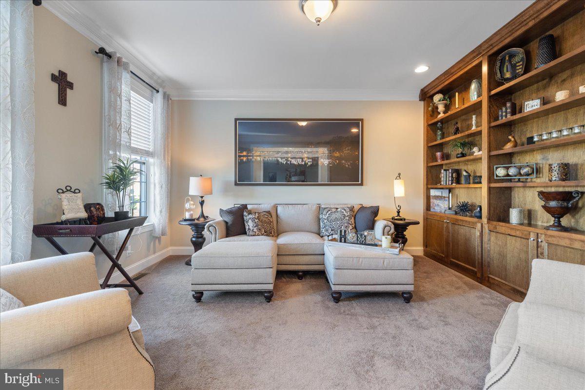 VISTAS AT HIGHLAND - Residential