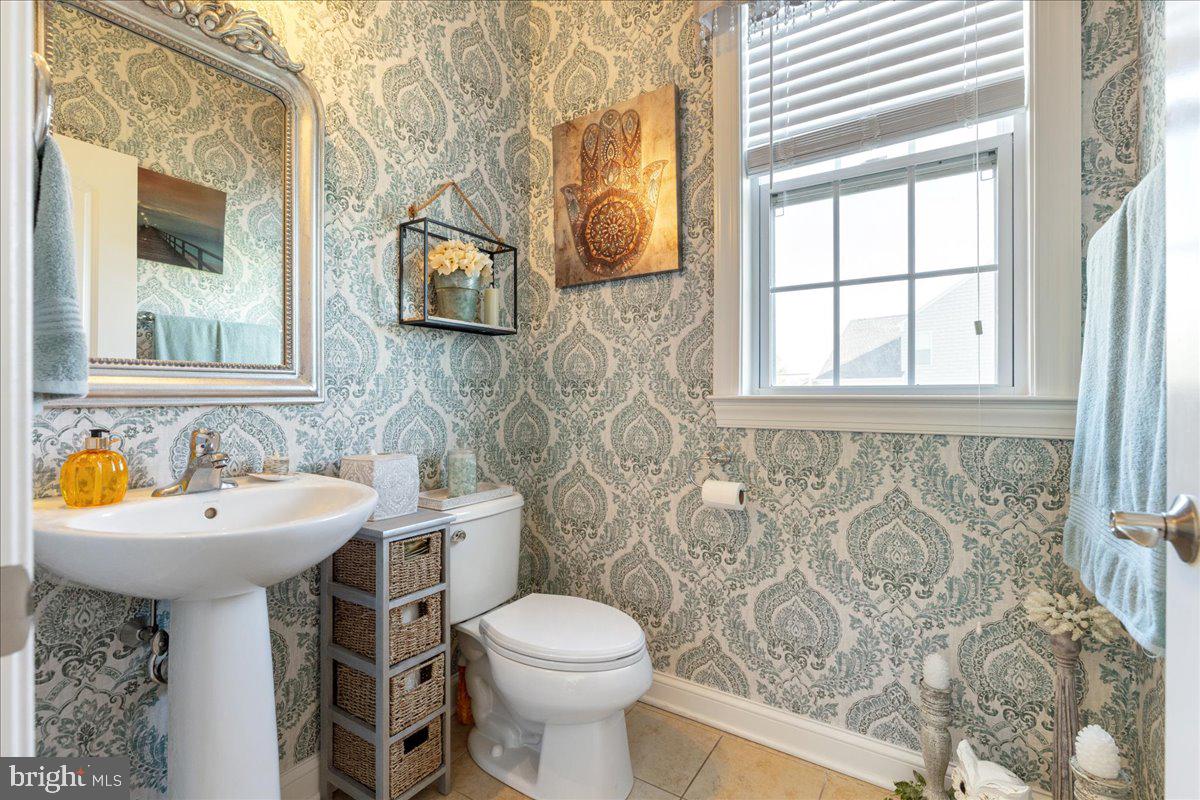 VISTAS AT HIGHLAND - Residential