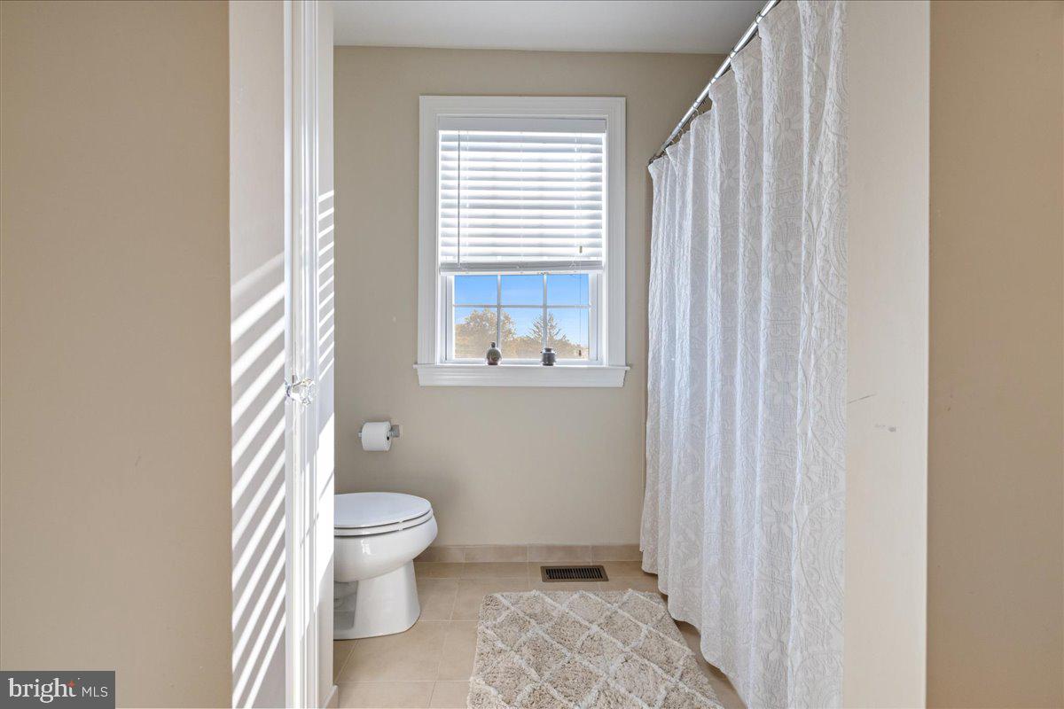 VISTAS AT HIGHLAND - Residential