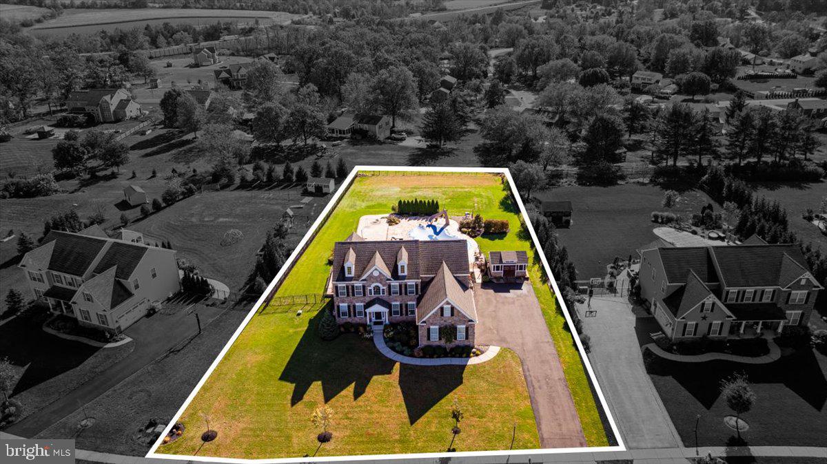 VISTAS AT HIGHLAND - Residential