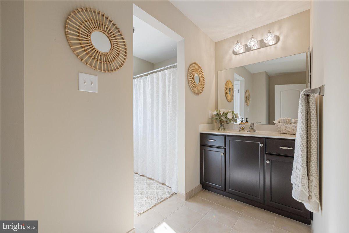 VISTAS AT HIGHLAND - Residential