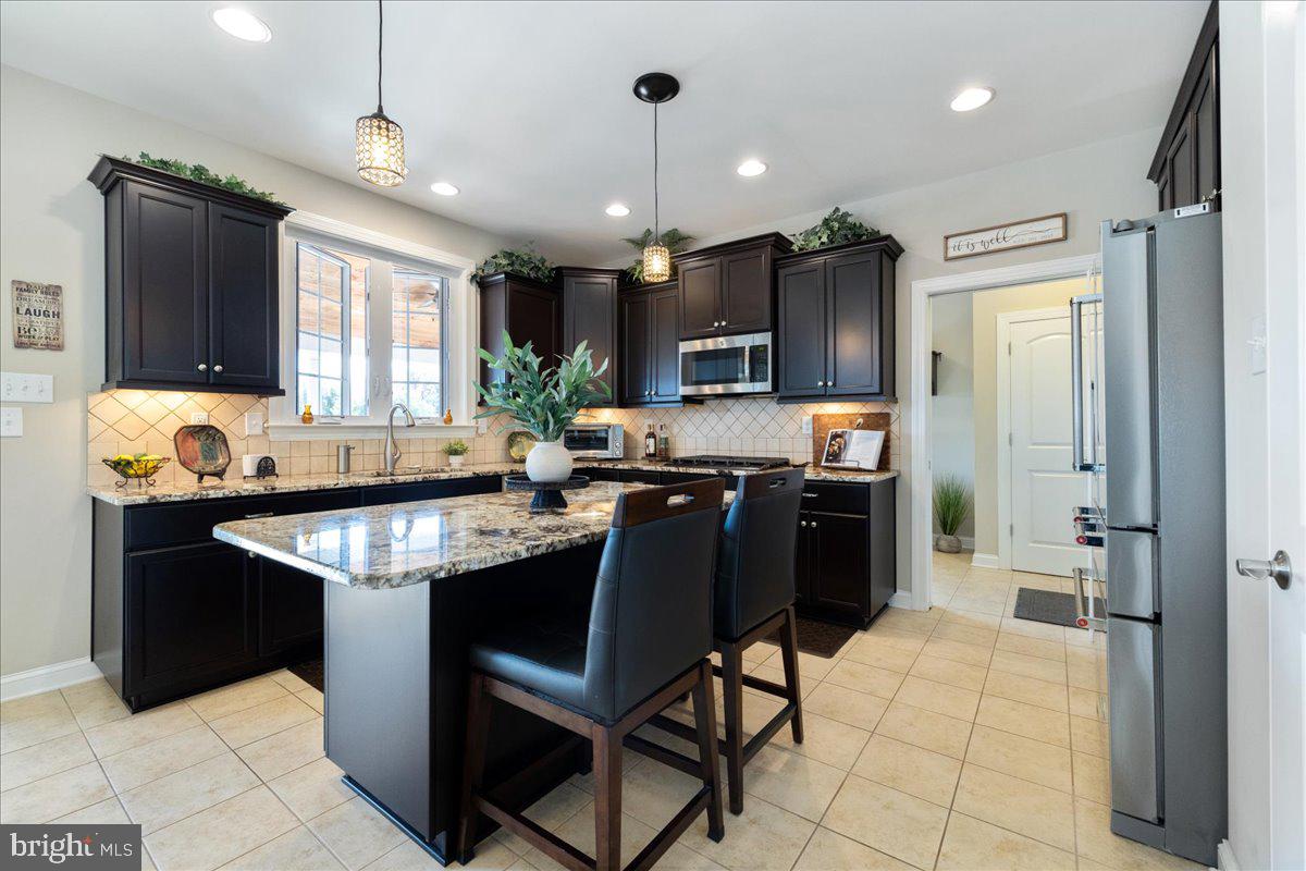 VISTAS AT HIGHLAND - Residential